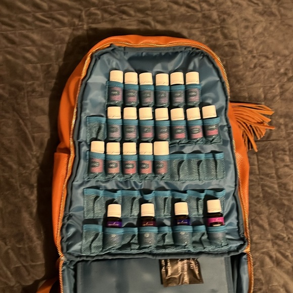 NIB! Young Living Backpack & Oil Set 🌱 - Picture 8 of 16